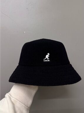 Kangol Black Bermuda Bucket Hat Size Small